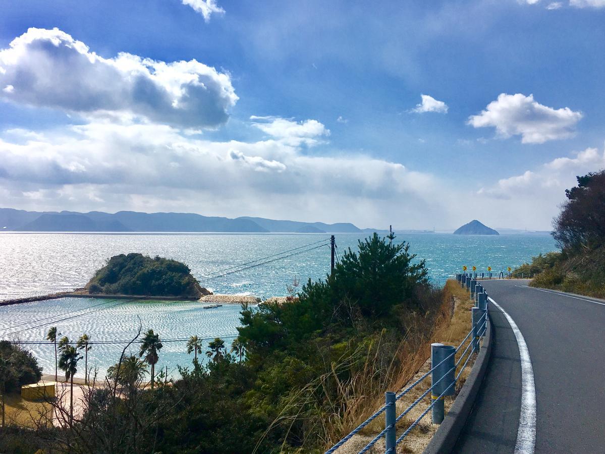 Naoshima Backpackers Guesthouse Bagian luar foto